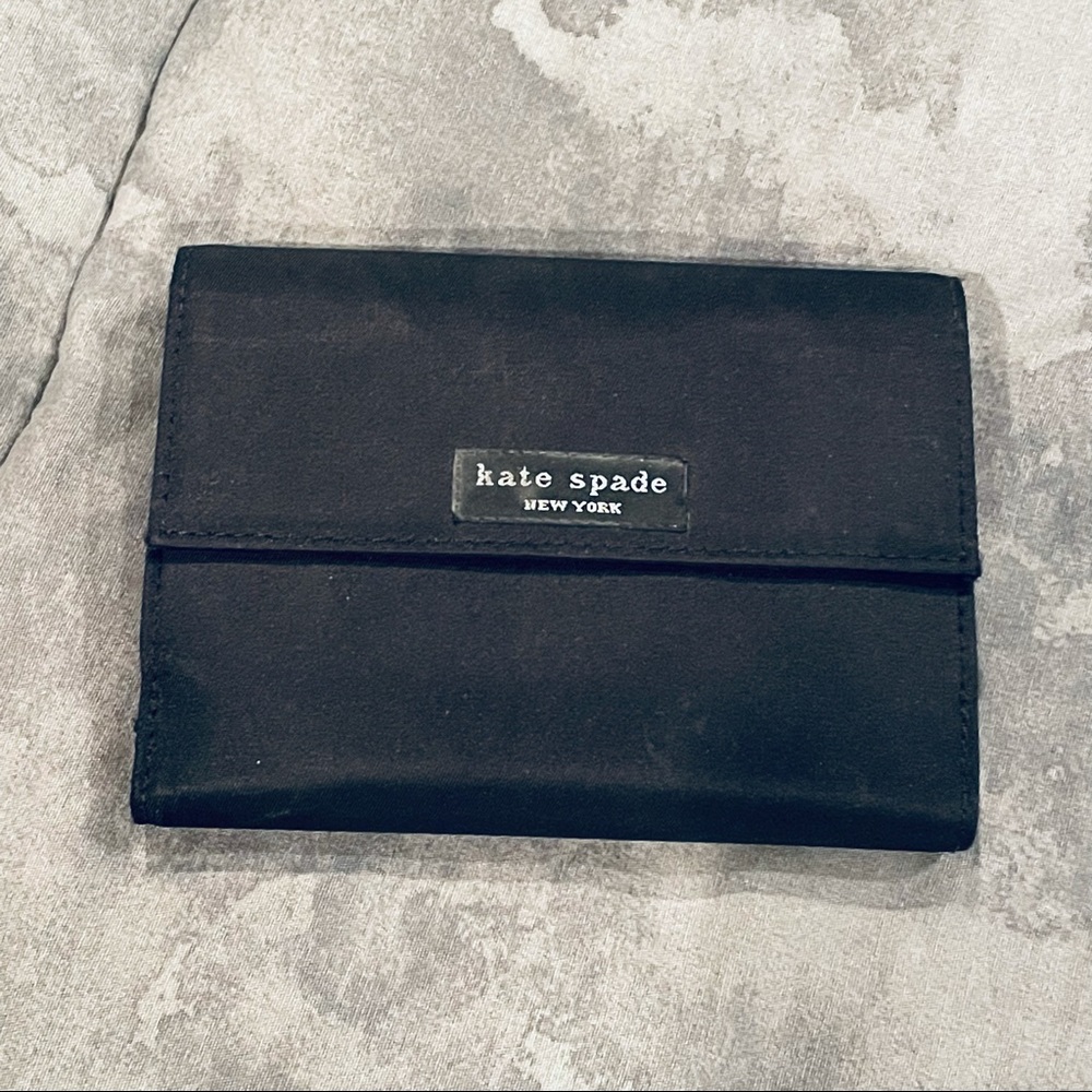 Kate Spade vintage bifold wallet